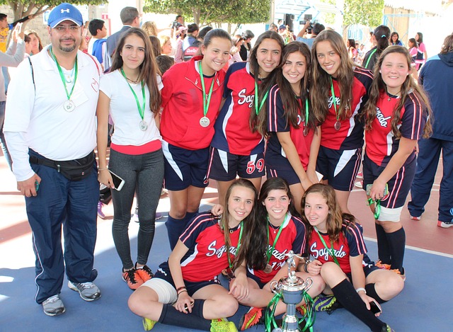 人眼前一亮 人眼前一亮